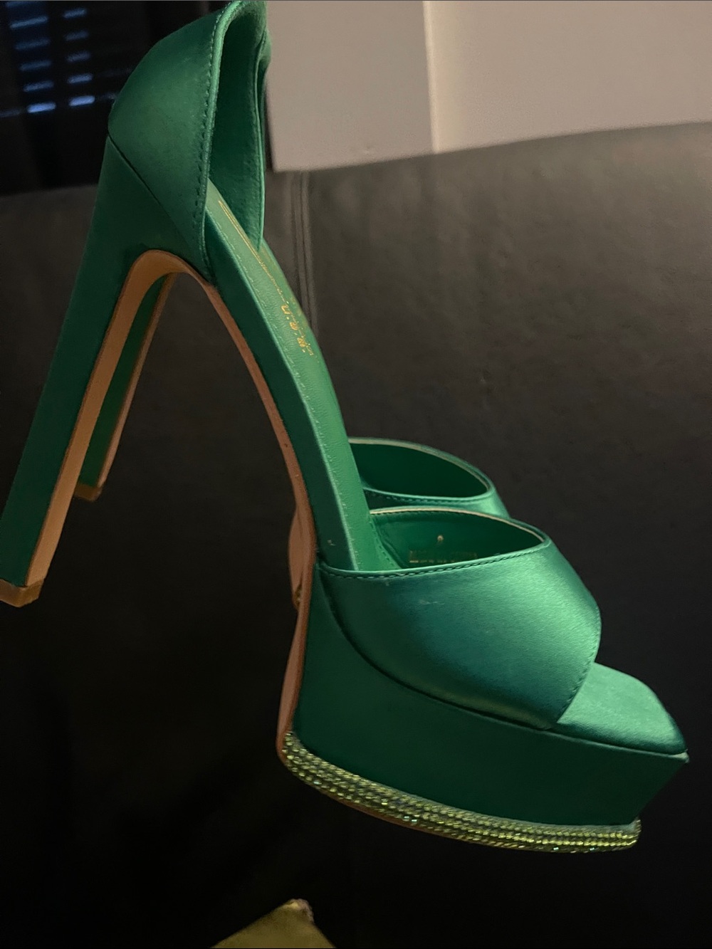 Cathy Din 6” Gunnel Emerald Green Satin Platform Heels w/Ankle Strap Size 8 NWB
